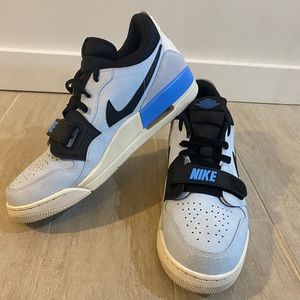 Nike Men's Air Jordan Legacy 312 Low Basketball Trainers